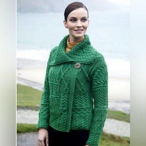 WOMENS ARAN PATCHWORK SWEATER WITH COLO, VIBRANT GREEN, SIZE LARGE